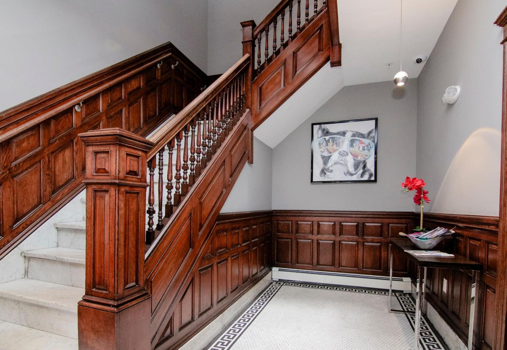 A Stylish Stay W/ A Queen Bed, Heated Floors.. #34 Brookline Buitenkant foto