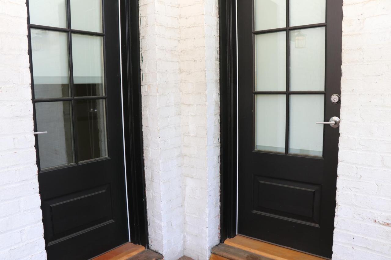 A Stylish Stay W/ A Queen Bed, Heated Floors.. #34 Brookline Buitenkant foto